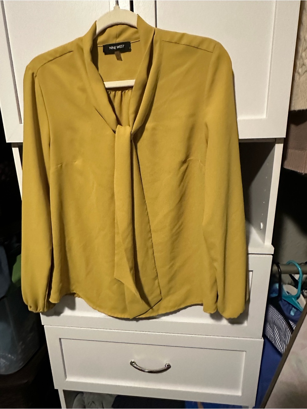 Nine West Mustard Gold Long Sleeve V Neck Blouse Size M